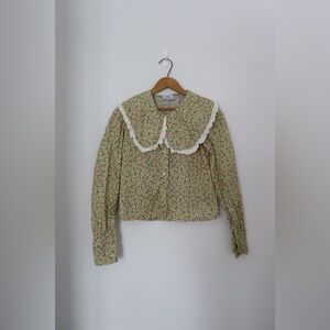 Carmen Says Floral Long Sleeve Blouse with Lace Collar xs
